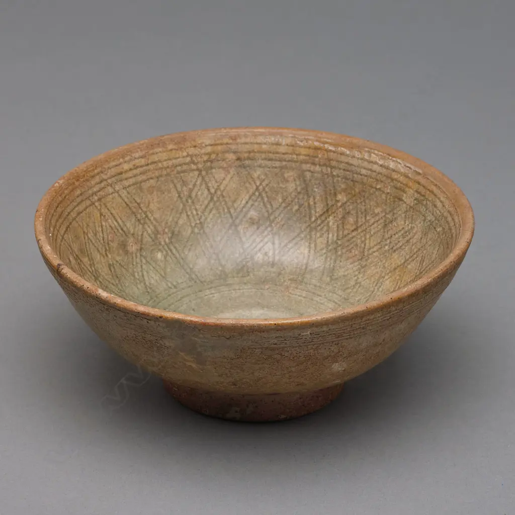 Stoneware bowl – Sawankhalok - 13th to 16thC, Image 1++